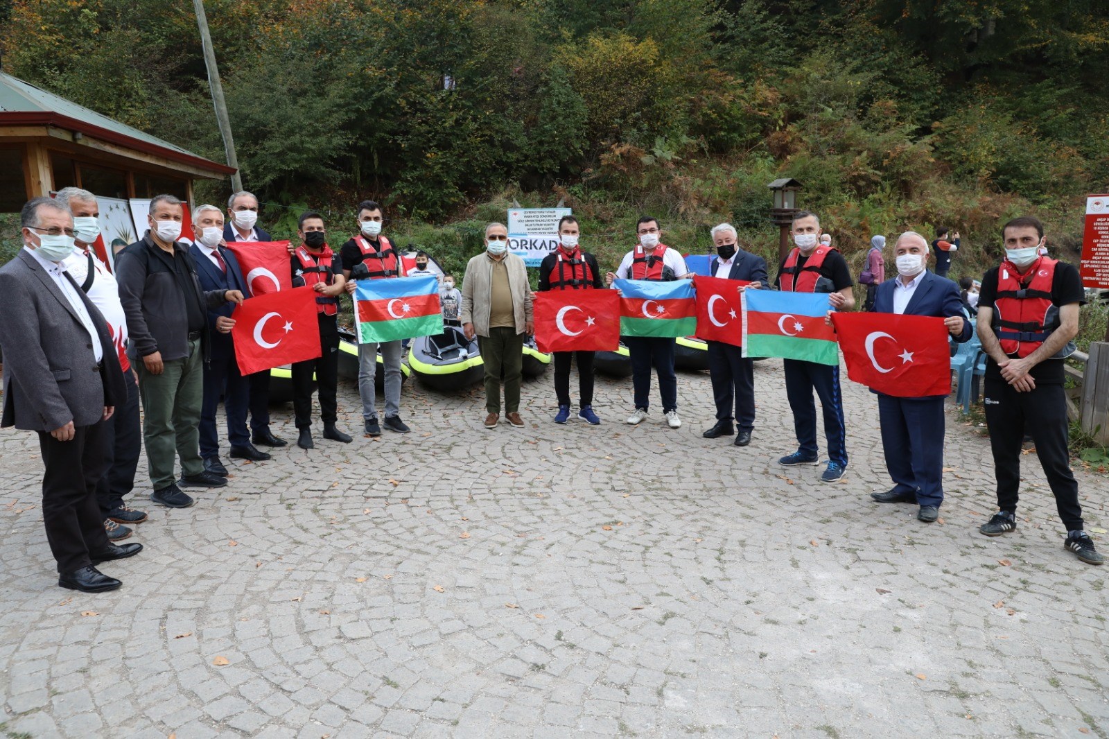 ULUGÖL’DEN DÜNYAYA MESAJ